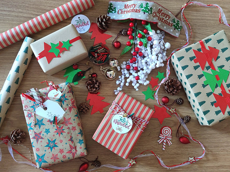 19 de diciembre: diseño de adornos para regalo navideño por @byanikasworld  - Academia Cricut